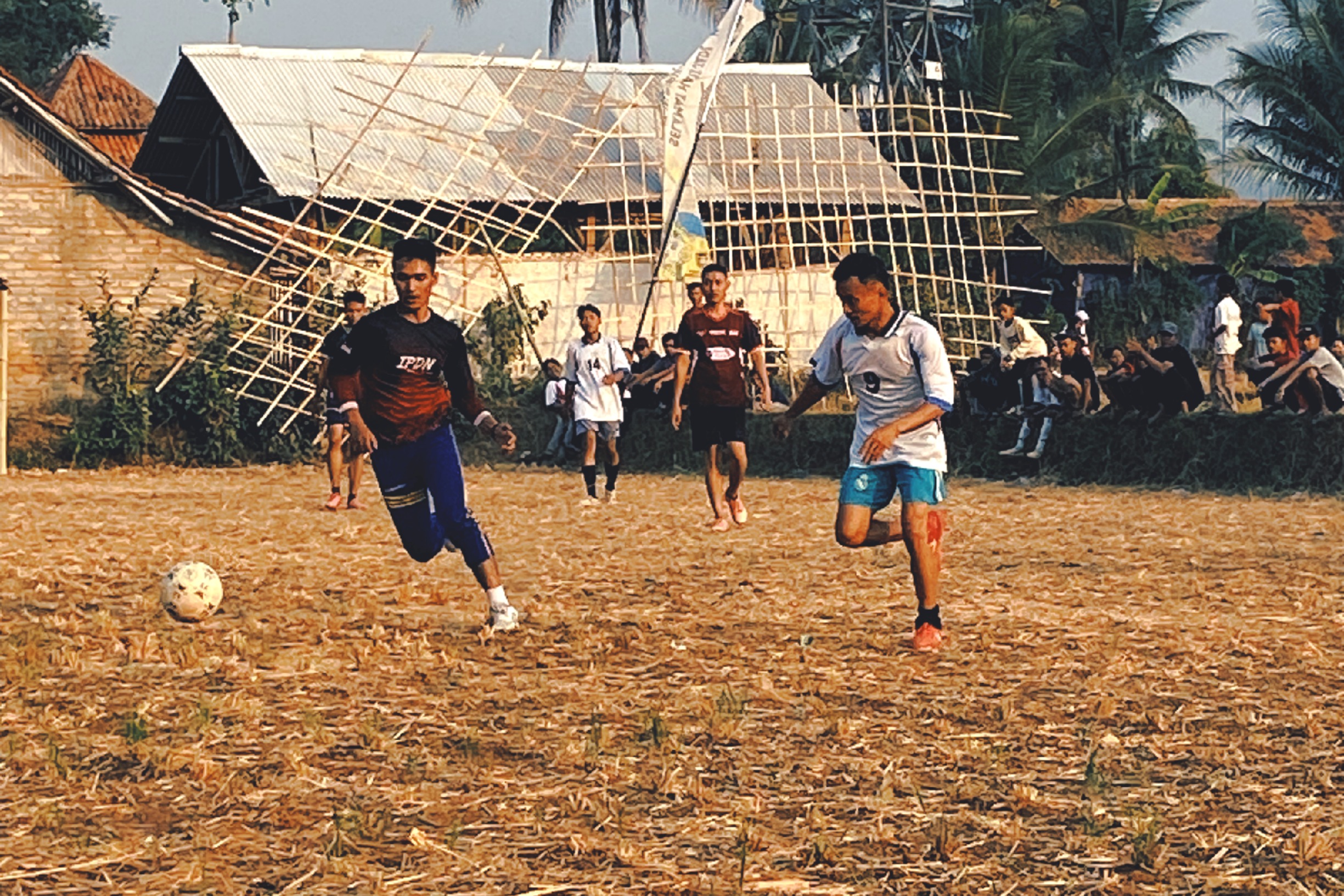Sengit! Praja IPDN dan Perangkat Desa Vs Warga Dalam Friendly Match Sepakbola